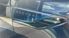 Land Rover Discovery 3.0 D300 S 5dr Auto Diesel Station Wagon